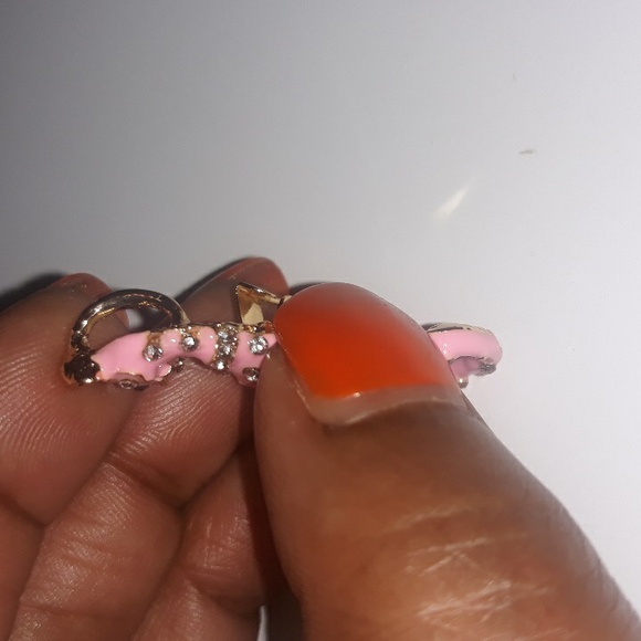 Rhinstone Laughing Highhena Brooch - Picture 5 of 6